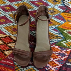 Kenneth Cole Reaction Womens Brown Wedges Size 9